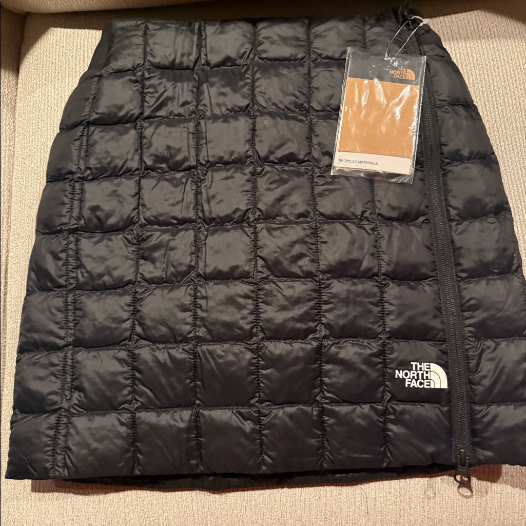 Brand New North Face Black Skirt